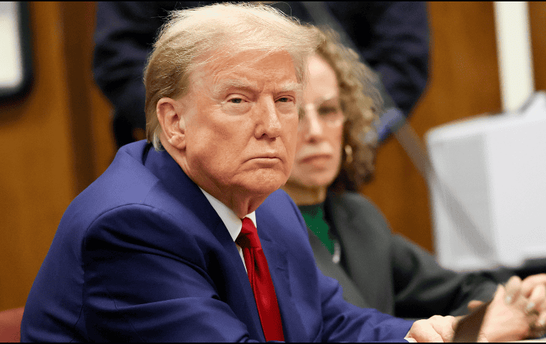 Una vez más, Donald Trump volvió a señalar que todo se trata de una caza de brujas por parte de los demócratas. EFE / B. McDermid