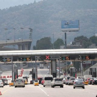 ¿Qué condiciones mecánicas debes revisar en tu auto antes de salir a carretera?