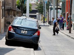 Entre los comportamientos descorteses con mayor puntaje se encuentran: estacionarse mal obstruyendo el tráfico. EL INFORMADOR / ARCHIVO