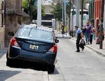 Entre los comportamientos descorteses con mayor puntaje se encuentran: estacionarse mal obstruyendo el tráfico. EL INFORMADOR / ARCHIVO