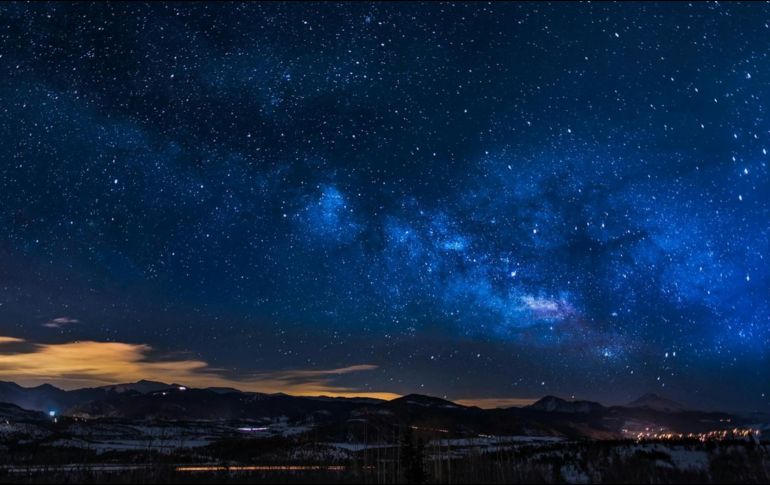 La NASA afirma que el evento será visible durante una semana, después será con binoculares. Pexels