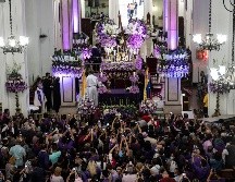 A través de estos colores, la Semana Santa no solo conmemora los eventos cruciales de la vida de Jesús, sino que también invita los fieles a reflexionar sobre los valores, como la esperanza, la pureza y el amor. AFP / ARCHIVO