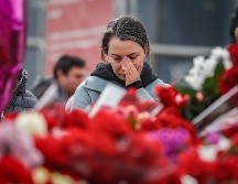 Ofrendas y llanto a cinco días del atentado en el Crocus City Hall. EFE/Y. Kochetvov