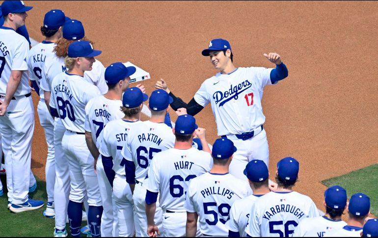 Shohei Ohtani fue ovacionado en sus apariciones al plato. EFE/A. Arorizo