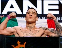 Después de pasar por momentos complicados como la derrota ante Emanuel “Vaquero” Navarrete, el sonorense Óscar Valdez volvió a coronarse como campeón mundial de boxeo. AFP / ARCHIVO