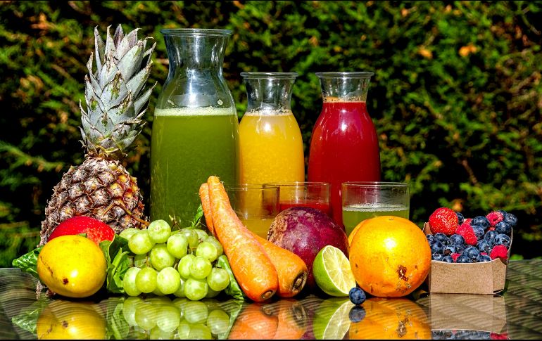 Si buscas fortalecer tu sistema inmunológico, te recomendamos añadir a tu dieta este jugo multivitamínico. Unsplash