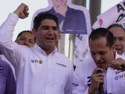 En el arranque de su campaña, Óscar Santos dijo que evitará la edificación en zonas que carezcan de servicios públicos. @OscarSantosR / Twitter