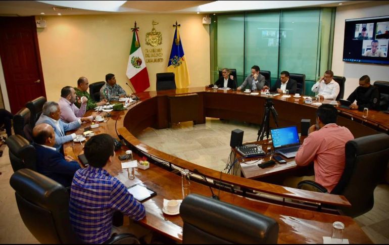 Mantendrán sesión permanente de la mesa de trabajo en caso de cualquier eventualidad. ESPECIAL