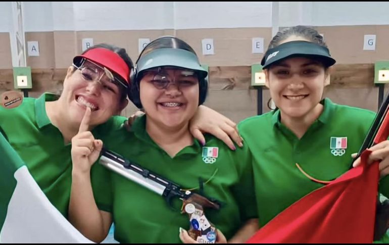 El equipo mexicano alcanzó un total de 1,697 puntos (37x), gracias a los desempeños individuales de Zavala (575), Ibarra (571) y Cervantes (551). ESPECIAL