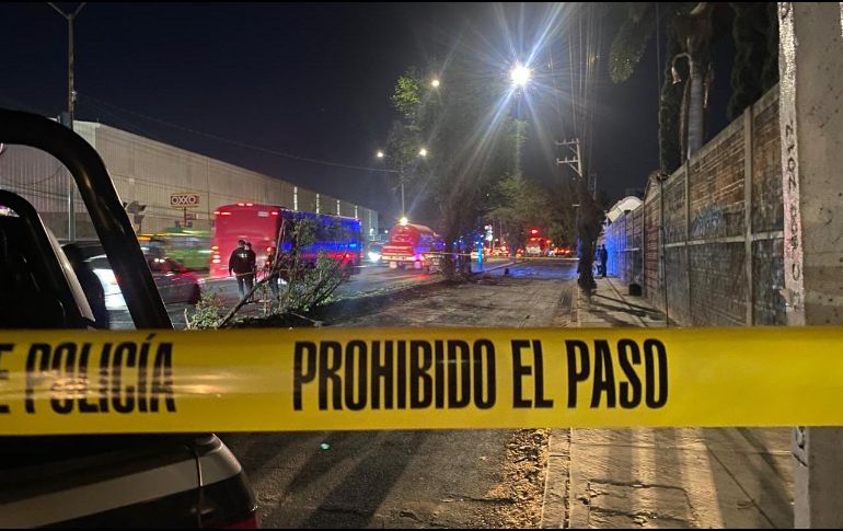 El percance fue reportado alrededor de las 5:00 horas, a la altura de la Calle Santa Mónica. ESPECIAL