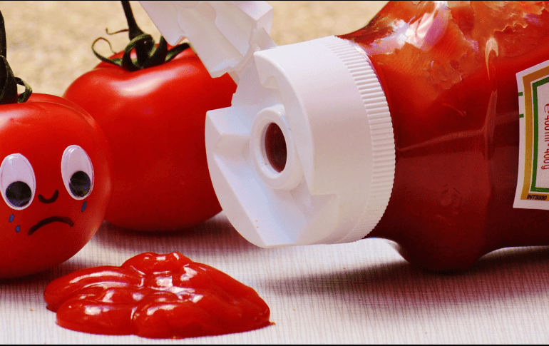 La Procuraduría sugirió consumir la salsa o imitación cátsup con moderación. ESPECIAL/CANVA
