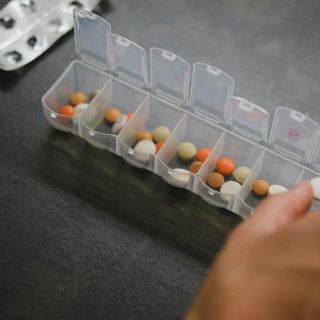 ¿Qué pasa si me tomo vitaminas en la noche?