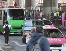 El transporte público, autos eléctricos o híbridos y con holograma cero o doble cero pueden circular sin restricciones. SUN/Archivo