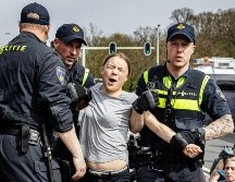 La activista sueca, Greta Thunberg ha sido detenida en Holanda junto a un grupo de manifestantes. AP / RAMON VAN FLYMEN