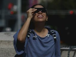 Existen lentes especiales que los habitantes de Puerto Vallarta pueden usar para ver el eclipse de sol. SUN / ARCHIVO