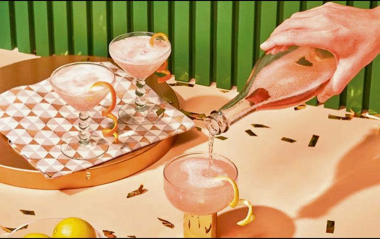 Everything’s coming up rose. Un coctel con porte y glamour. CORTESÍA