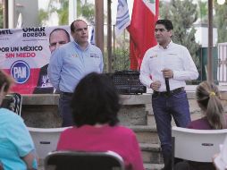 El aspirante también visitó la colonia Jardines Universidad. ESPECIAL