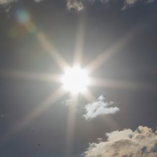 El eclipse solar ya comenzó en Mazatlán; así reciben el fenómeno