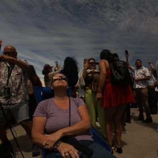 Resumen 2024: Mexicanos observan eclipse solar total tras 33 años