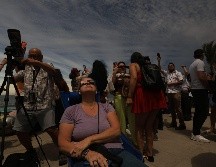 Tras una espera de 33 años, el día más esperado por los amantes del cielo llegó. SUN / G. PANO