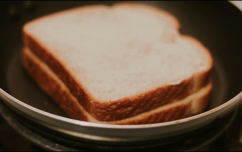 La Profeco analizó 46 productos en 10 variedades de pan. UNSPLASH/Gio Bartlett