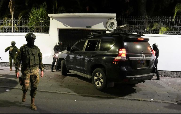 Estados Unidos condenó la irrupción de la Policía ecuatoriana en la embajada mexicana. AP/D. Ochoa