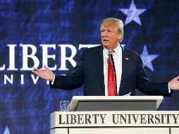 Donald Trump expresó que los inmigrantes vienen de lugares y países increíbles, países que son un desastre. AP/ S. Helber.