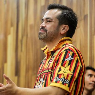 Máynez pone modelo de la UdeG como ejemplo