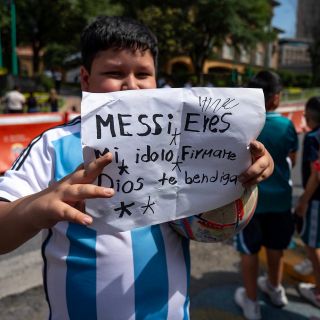 Monterrey advierte lo que pasará a quienes quieran una foto con Messi