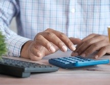 Cada año durante el mes de abril se debe realizar la declaración anual de impuestos. Unsplash.