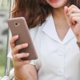 ¿Cómo puedo denunciar las llamadas spam?