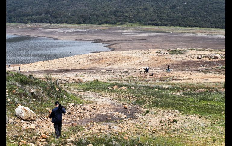 ¿Se acaba el agua en Bogotá? Estas son las alarmantes imágenes de sus embalses