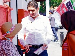El aspirante se comprometió a defender la calidad y el abasto de agua en El Batán. ESPECIAL