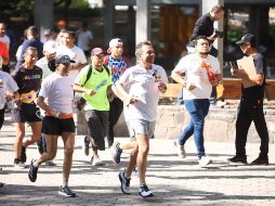 El  candidato atendió una invitación de clubes de corredores y corredoras del Área Metropolitana de Guadalajara. ESPECIAL/Pablo Lemus