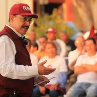Carlos Lomelí comprometido con la responsabilidad social en Jalisco