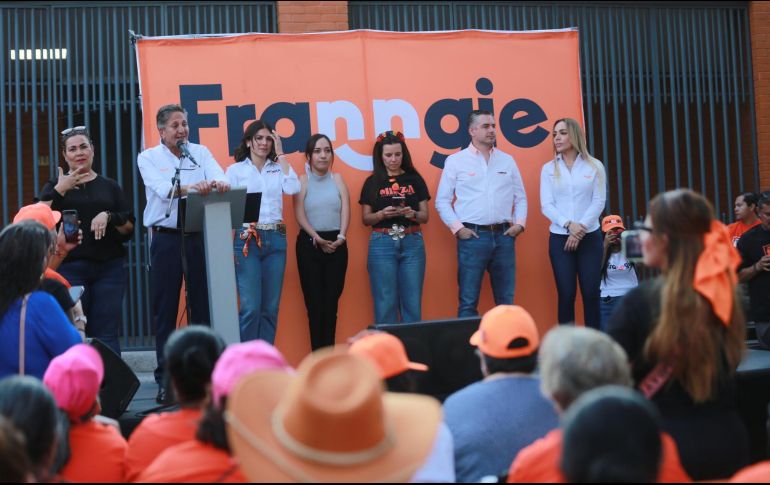 Frangie y Mónica Magaña hicieron un llamado para mantener a Zapopan como una ciudad de primera y no de cuarta con el fin de no permitir la entrada de la llamada “4T”. ESPECIAL/Juan José Frangie.