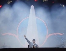 Bizarrap dedicó una parte de su DJ set para mostrar las colaboraciones que tiene con artistas mexicanos. ESPECIAL / X: @Indie5051