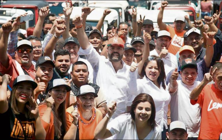 El aspirante naranja en Tlajomulco se comprometió a encabezar un proyecto en el que el gremio pueda regularizar el servicio. ESPECIAL