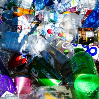 Japón crea un plástico biodegradable apto para la producción industrial a gran escala