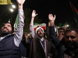 Por su parte, el comandante en jefe de la Guardia Revolucionaria de Irán, el general Hosein Salamí, advirtió este domingo de que Teherán contraatacará de manera más severa que los bombardeos de anoche. EFE/EPA/A. Taherkenareh