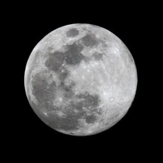 ¿Qué es la Luna Rosa y cuando se podrá ver?