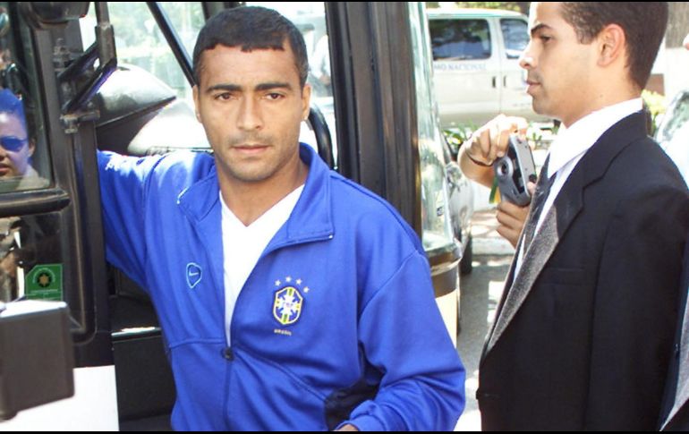 El ex delantero Romario regresa a las canchas para ayudar a su equipo a ascender. AP/ARCHIVO