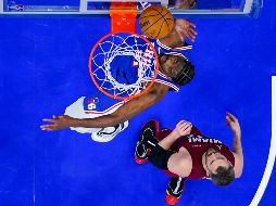 Joel Embiid apareció cuando su equipo más lo necesitaba. AP/C. Szagola