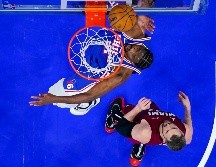 Joel Embiid apareció cuando su equipo más lo necesitaba. AP/C. Szagola