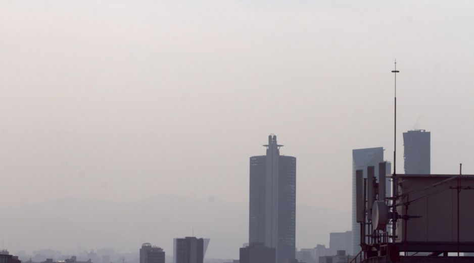 La Ciudad de México está en la llamada temporada de ozono, lo que eleva el riesgo de entrar en contingencia ambiental. NOTIMEX/Archivo