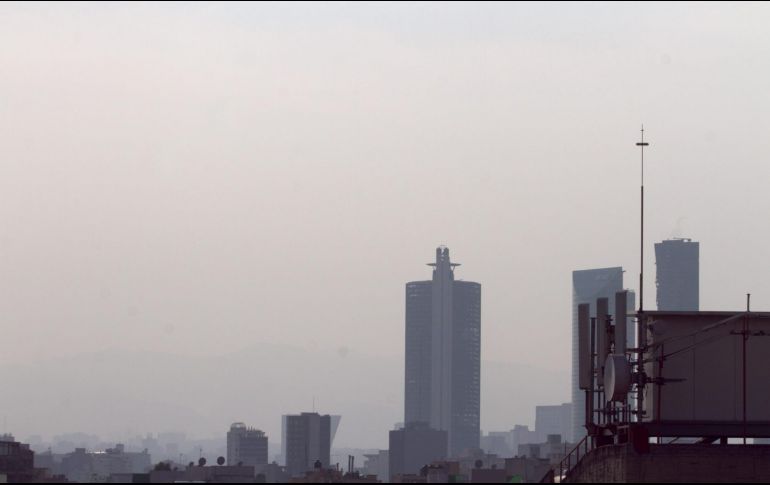 La Ciudad de México está en la llamada temporada de ozono, lo que eleva el riesgo de entrar en contingencia ambiental. NOTIMEX/Archivo