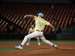 Dereck Rodríguez cargó con la de la derrota después de tres entradas, ocho imparables y ocho carreras. X/charrosbeisbol