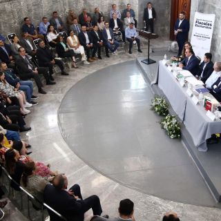 Presidente del TRIEJAL emite comentarios misóginos contra una mujer en sesión