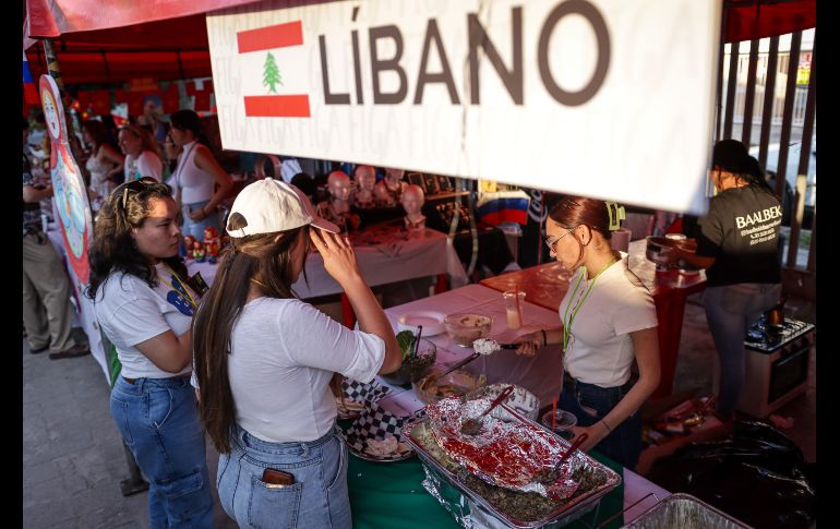 Este domingo regresó la Feria Internacional Gastronómica (FIGA) de Guadalajara, un festival cultural y de gastronomía, que tiene como objetivo recaudar fondos y festejar las relaciones diplomáticas de la ciudad con el mundo. EL INFORMADOR / H. Figueroa