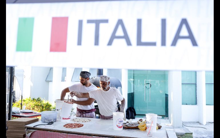 Este domingo regresó la Feria Internacional Gastronómica (FIGA) de Guadalajara, un festival cultural y de gastronomía, que tiene como objetivo recaudar fondos y festejar las relaciones diplomáticas de la ciudad con el mundo. EL INFORMADOR / H. Figueroa